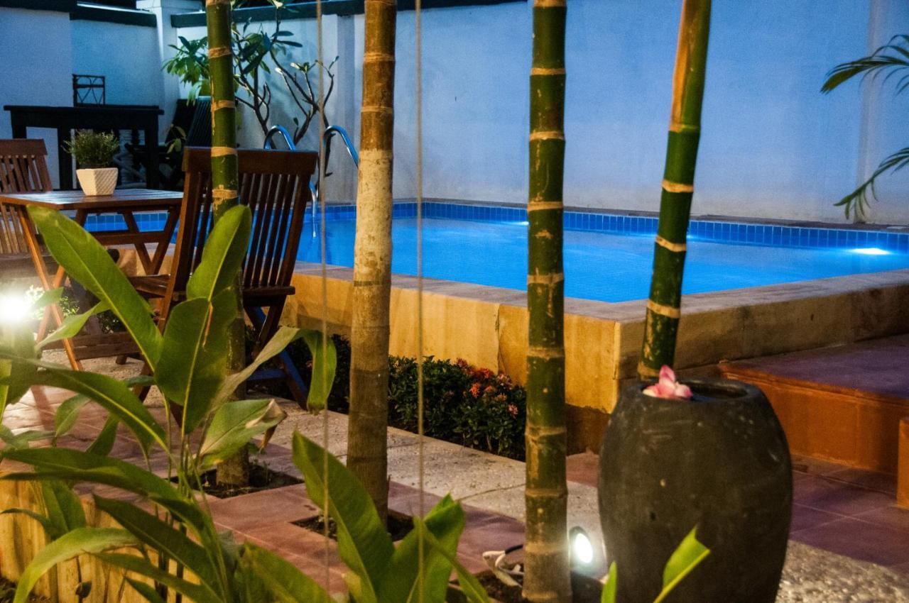Private Boutique Home With Pool, The Fin Inn Сиемрип Экстерьер фото