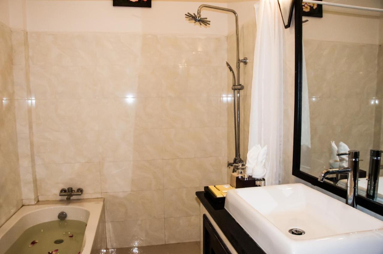 Private Boutique Home With Pool, The Fin Inn Сиемрип Экстерьер фото